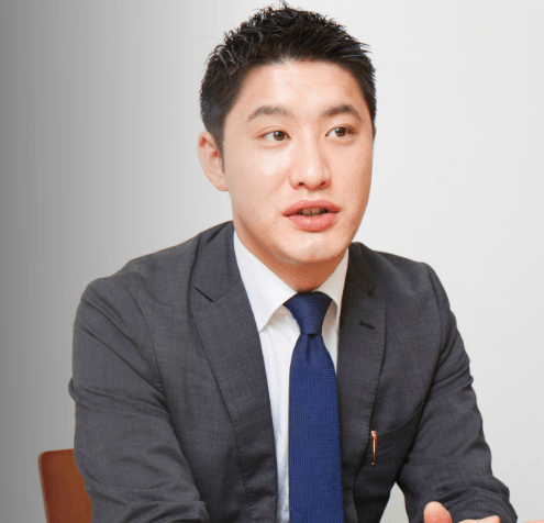執行役員 吉田 翔