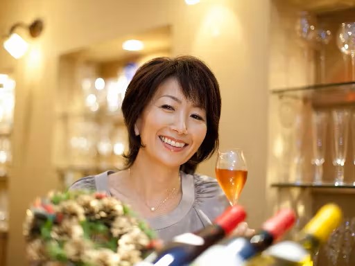 権威ある資格を取得できるホンモノのワインスクールを創設しましょう！